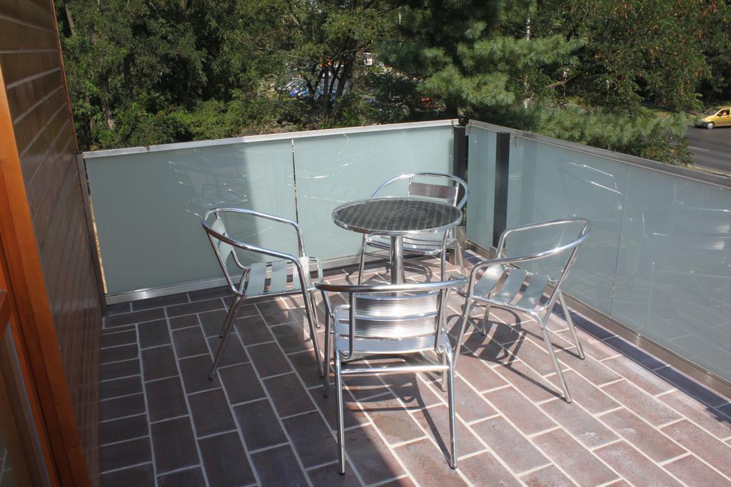 Victoria Garden Hotel Es Etterem Nyíregyháza 外观 照片