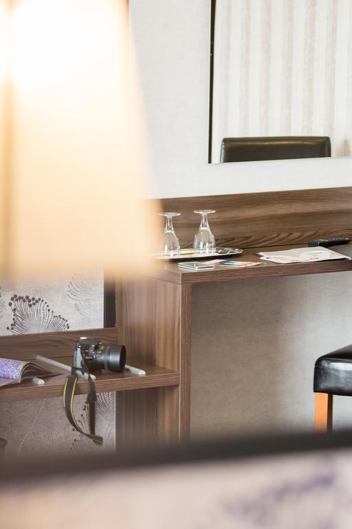 Victoria Garden Hotel Es Etterem Nyíregyháza 外观 照片