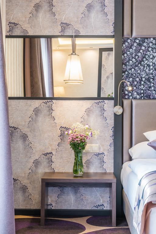 Victoria Garden Hotel Es Etterem Nyíregyháza 外观 照片