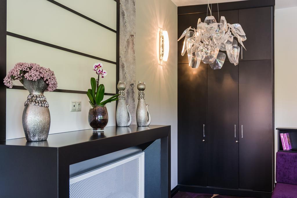 Victoria Garden Hotel Es Etterem Nyíregyháza 外观 照片
